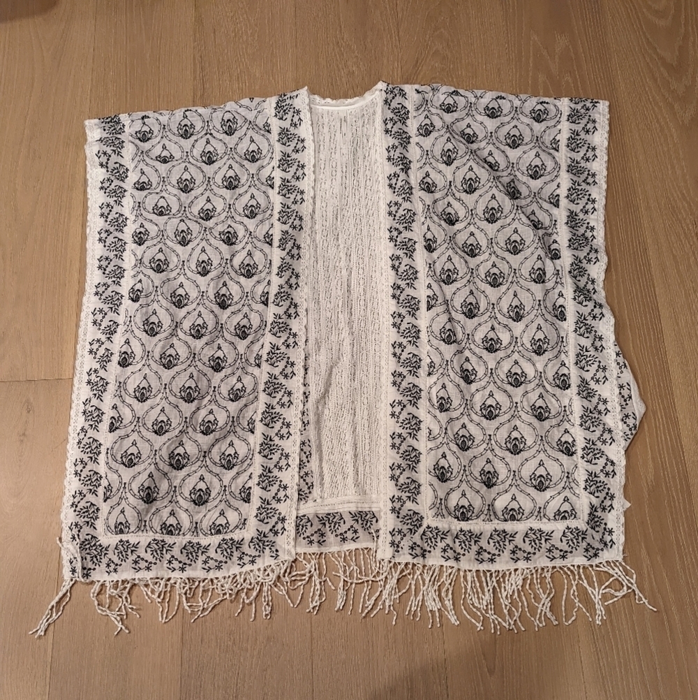Black and White Patterned Kimono with Fringe